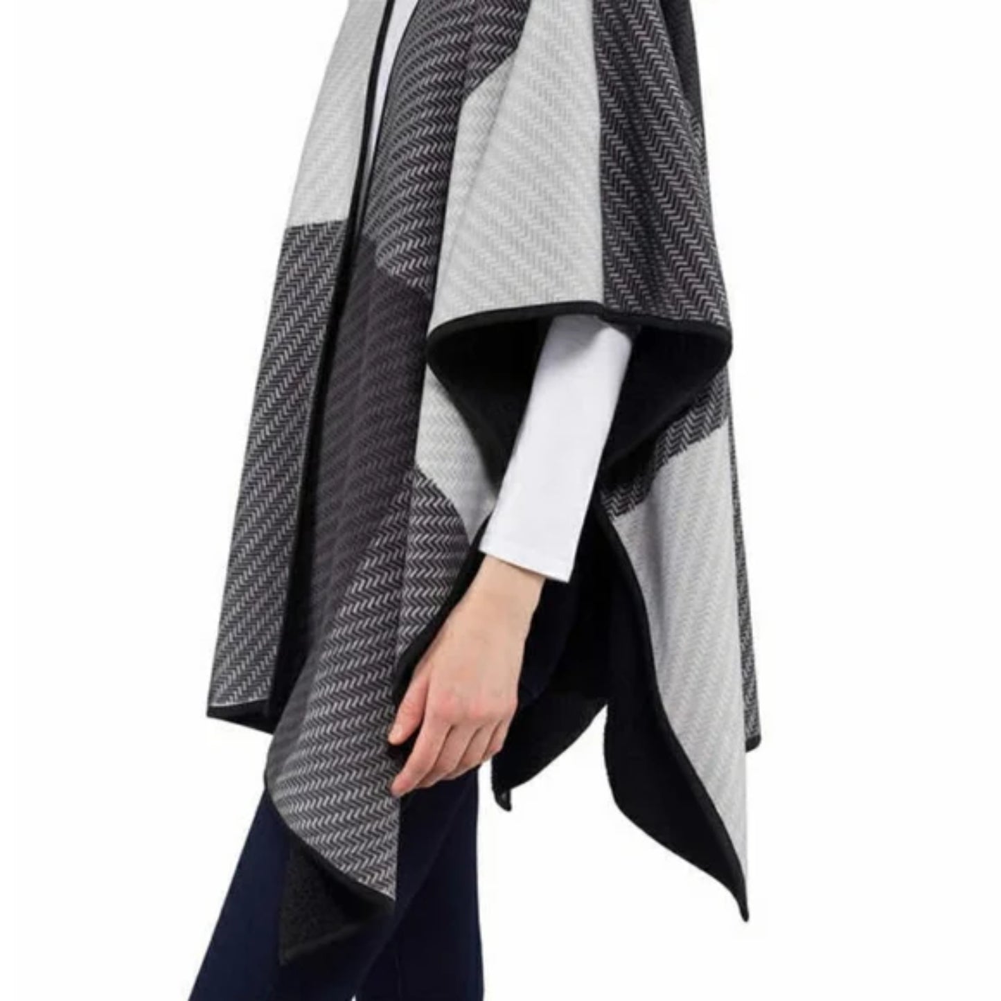 Ike Behar Women's Reversible Wrap with High Pile Fleece Black and Gray Color Block